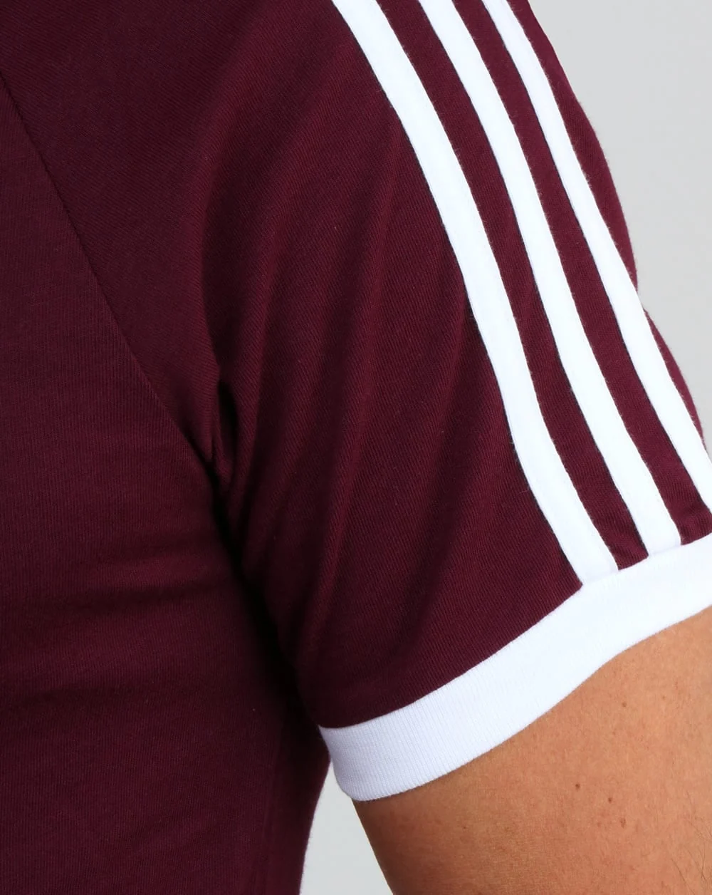 Adidas Originals 3 Stripes T Shirt Maroon - Image 3