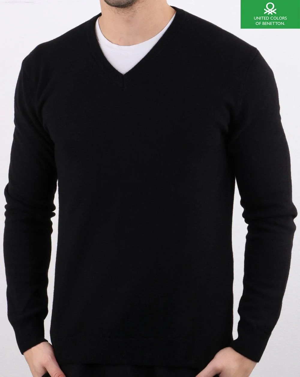 Benetton Merino Wool V-Neck Jumper Black
