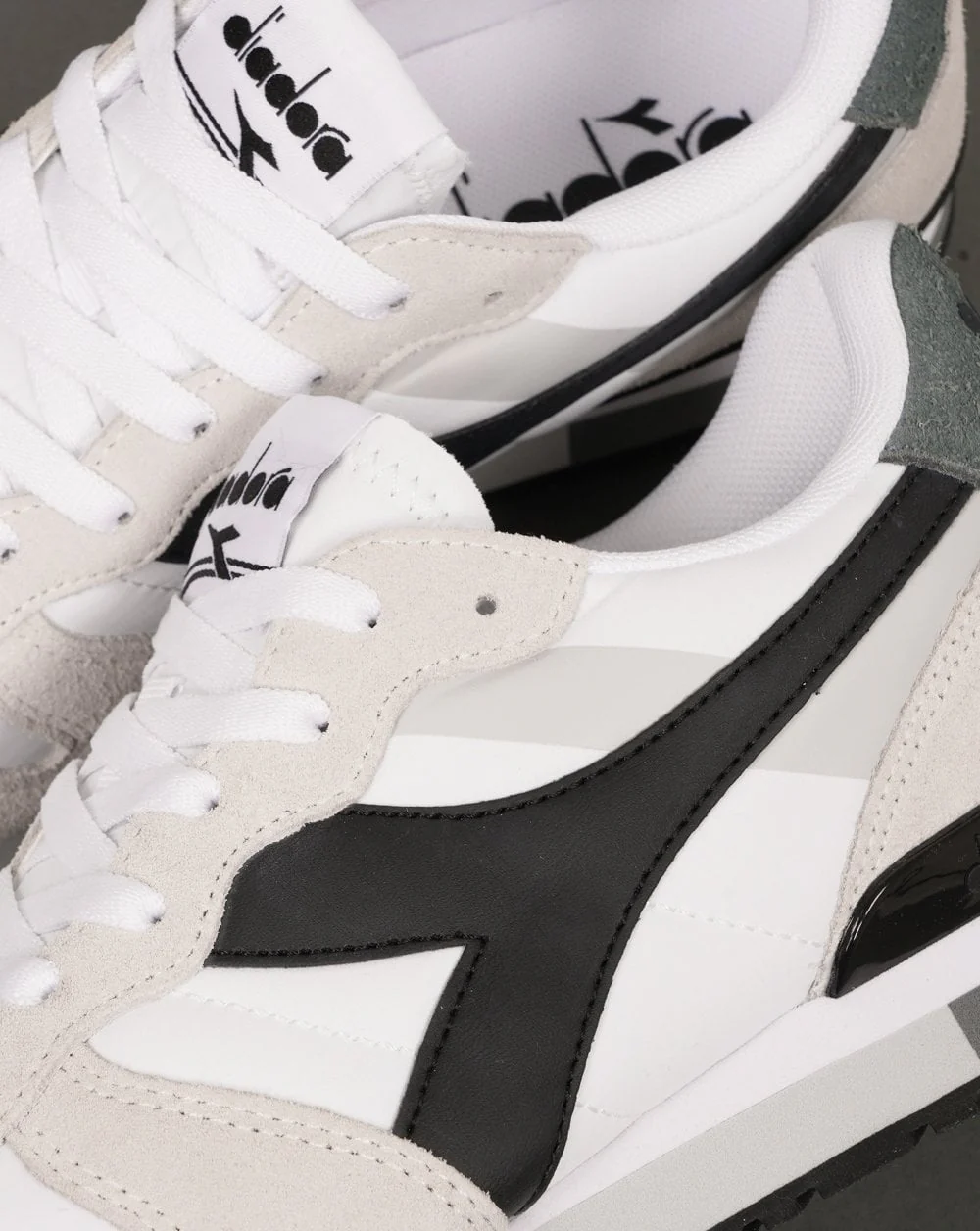 Diadora Camaro M2 Smooth Trainers White Black - Image 3