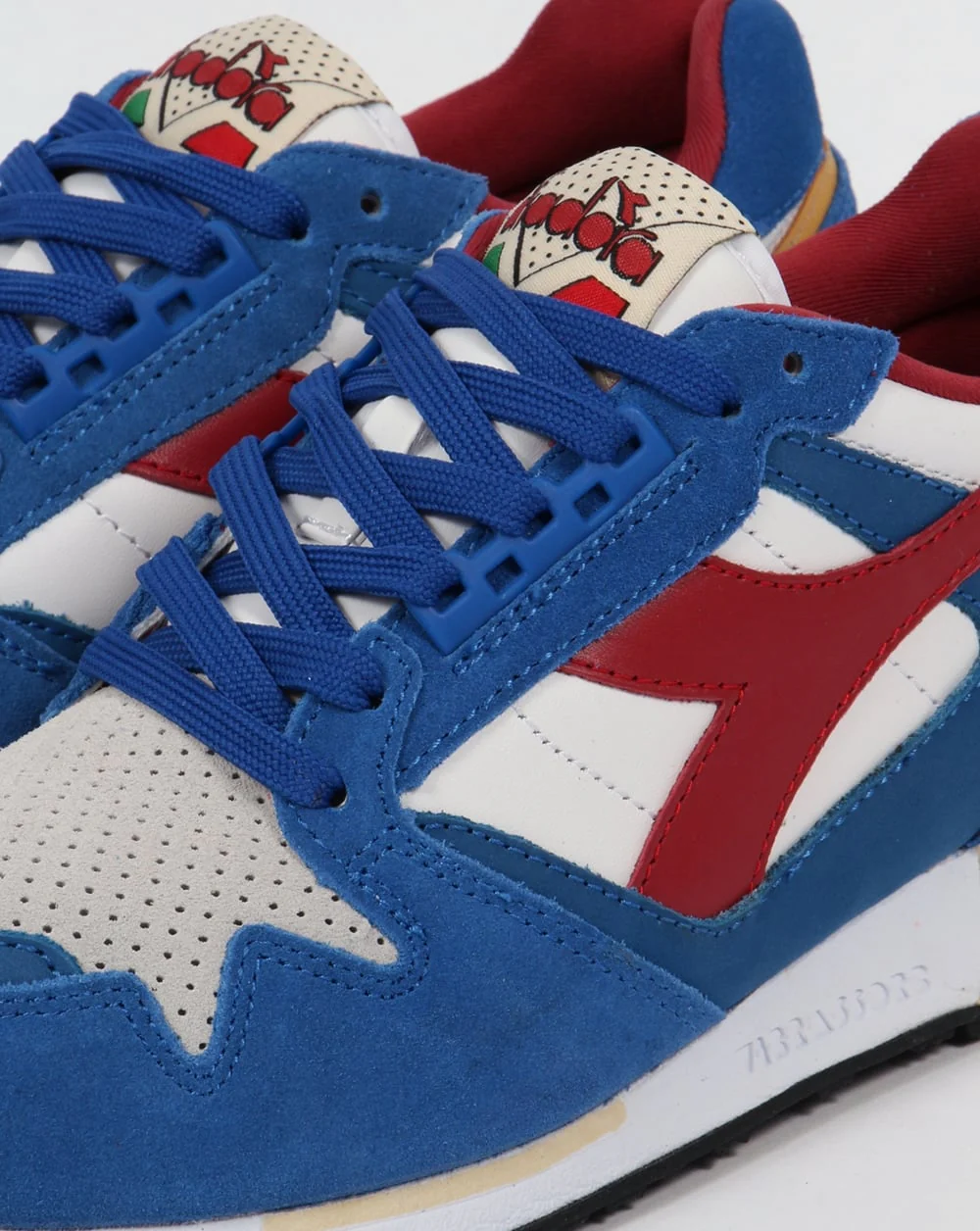 Diadora IC 4000 Premium Trainers Nautical Blue/Red - Image 4