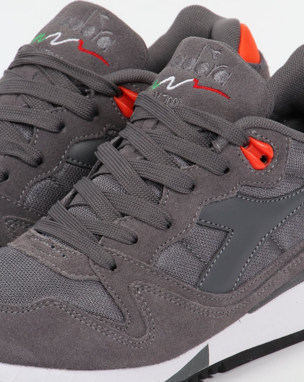 Diadora V7000 NYL II Trainers Grey/Orange - Image 4