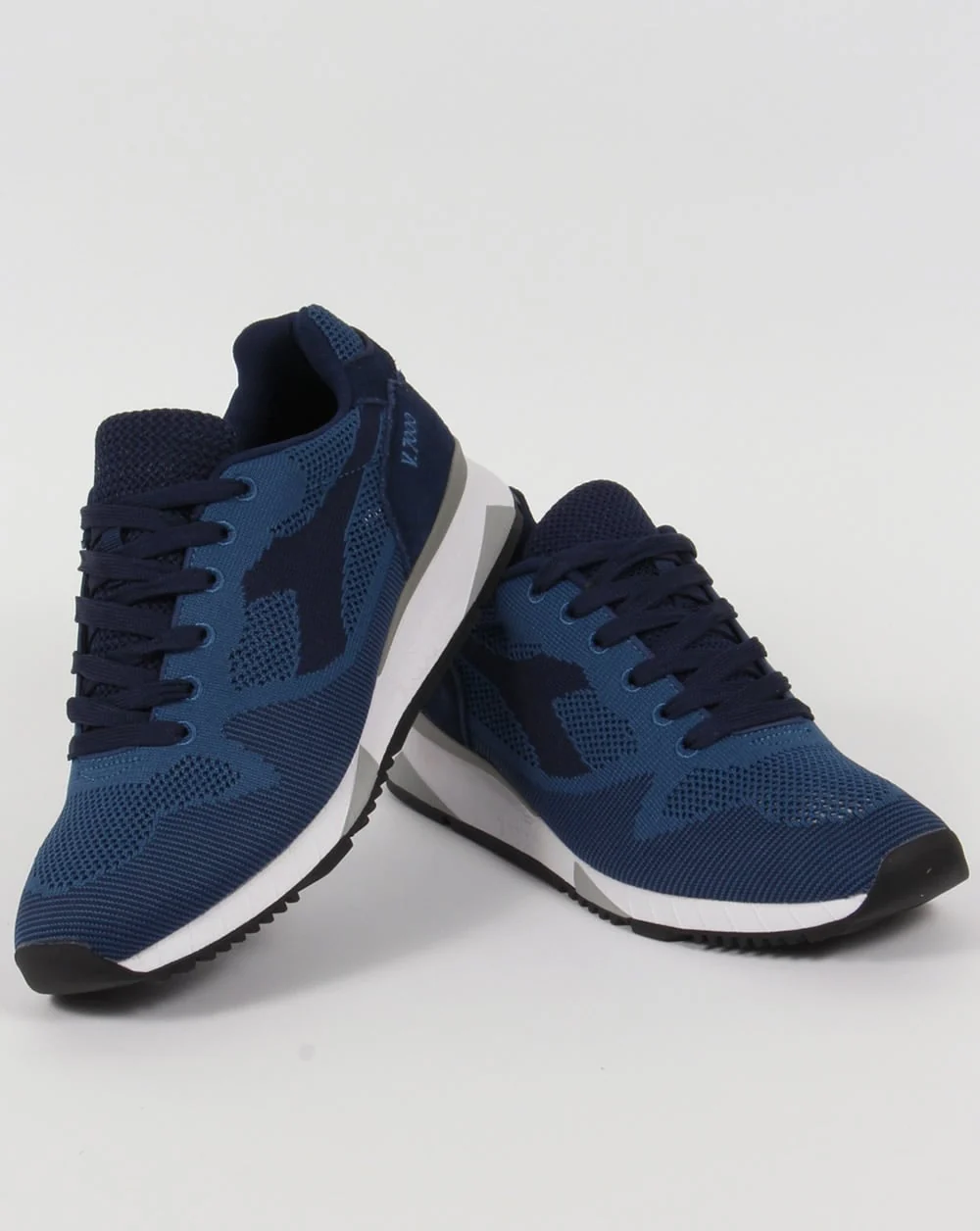 Diadora V7000 Weave Trainers Saltire Navy - Image 3