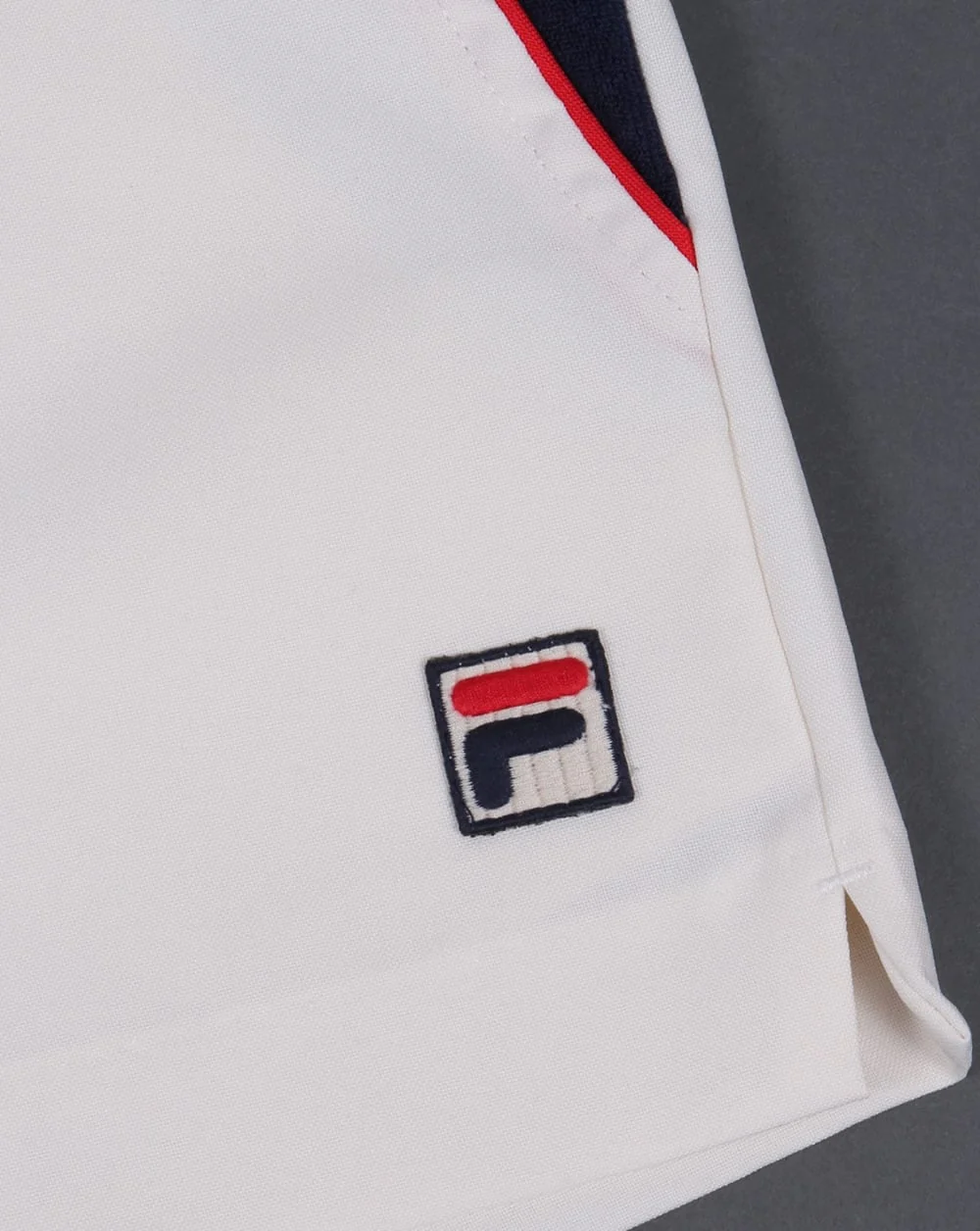 Fila Vintage High Tide 3 Shorts Gardenia/Navy/Red - Image 4