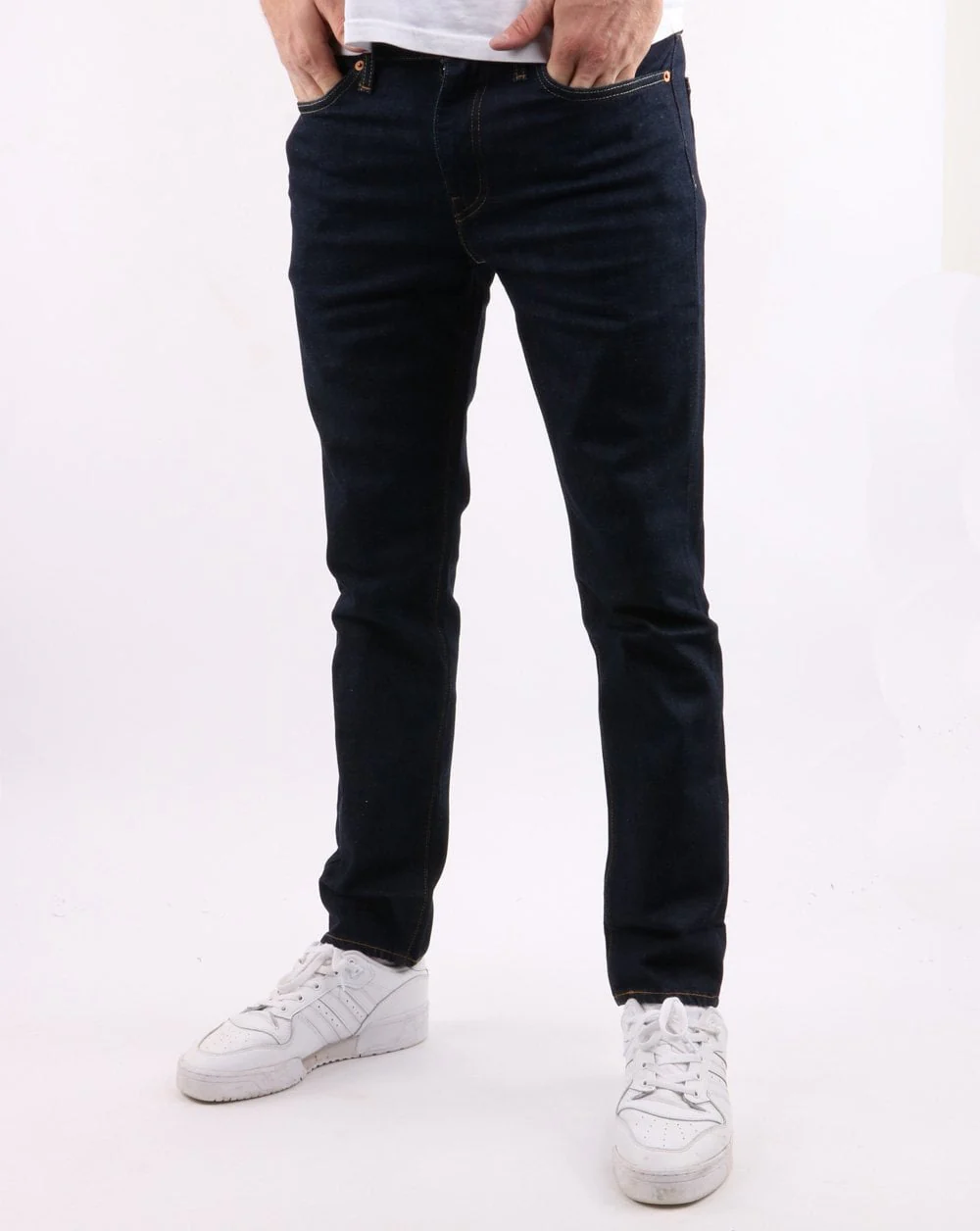Levis 511 Slim Fit Jeans Dark Wash - Image 2