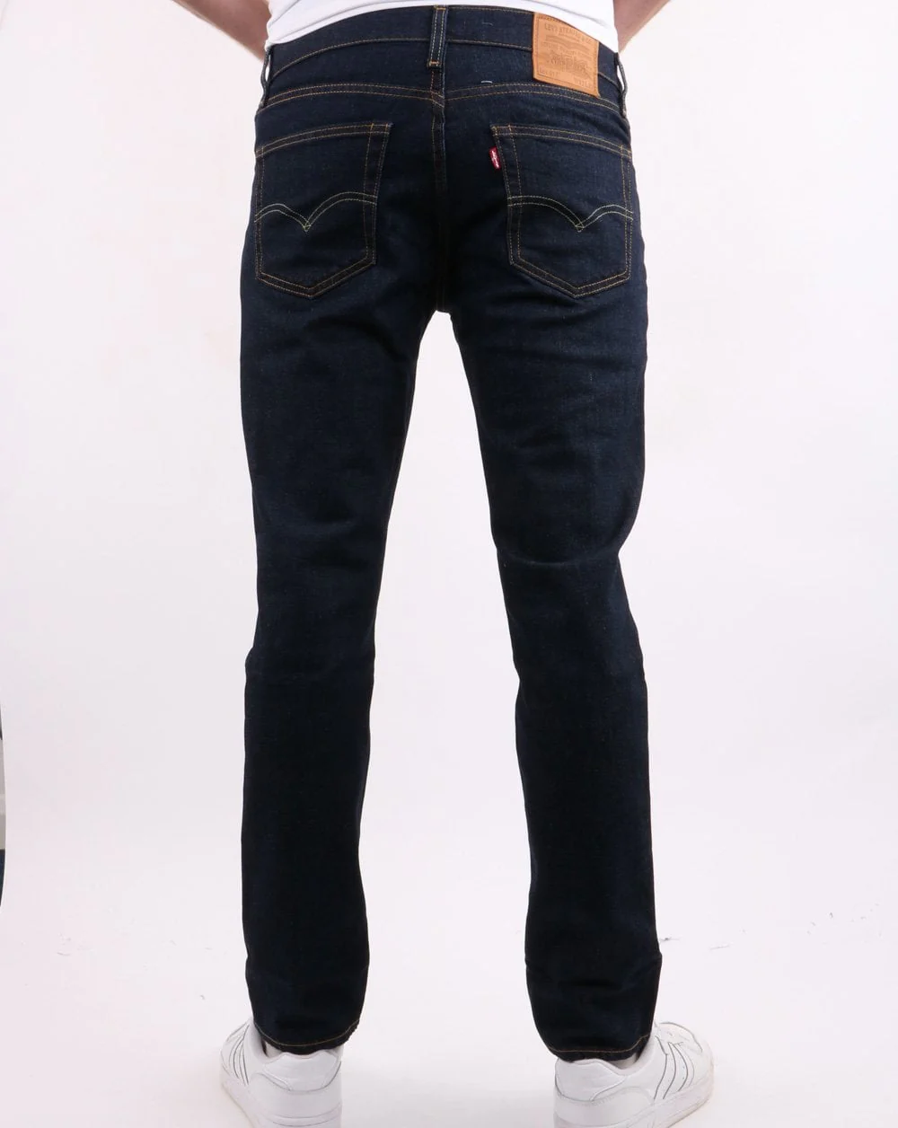 Levis 511 Slim Fit Jeans Dark Wash - Image 3