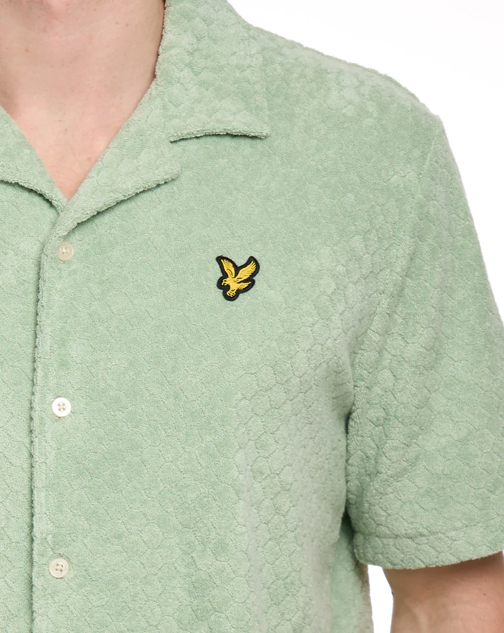 Lyle & Scott Honeycomb Towelling Resort Shirt Sage Green - Image 2