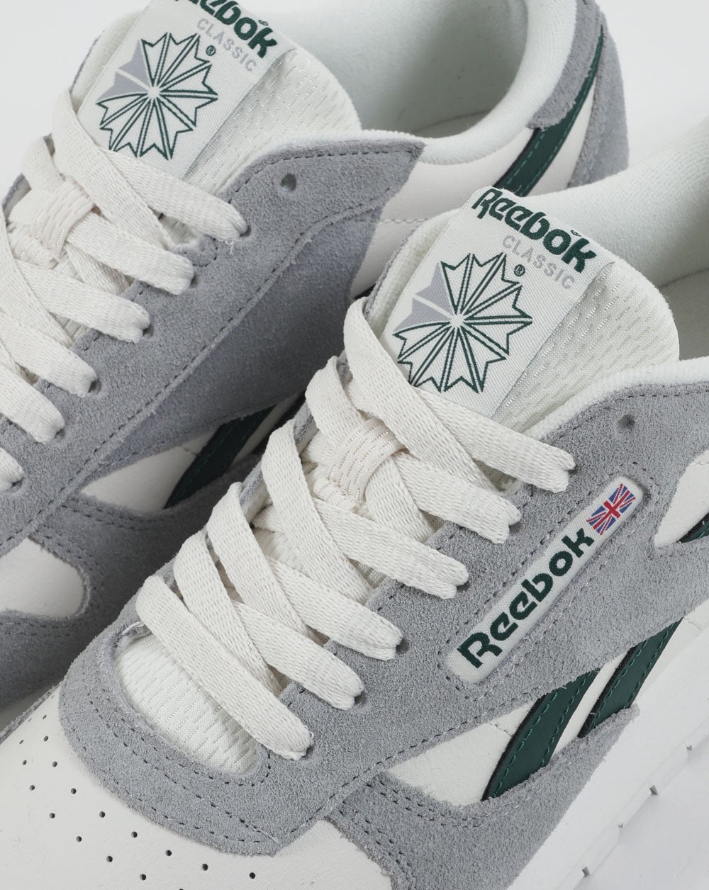 Reebok Classic Leather Trainers Chalk White / Grey / green - Image 2