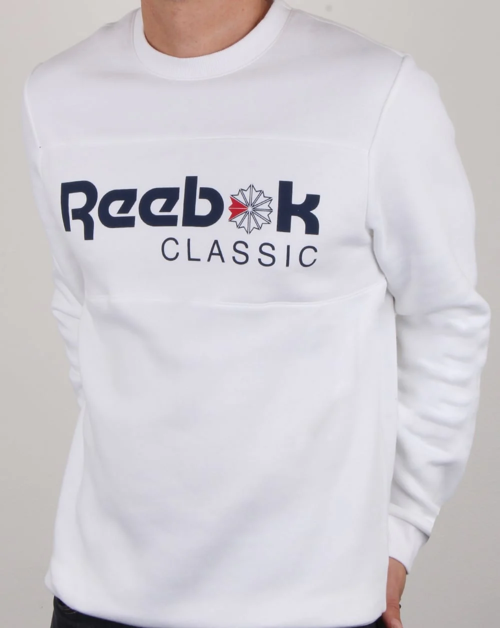 Reebok Iconic Crew Sweat White - Image 3